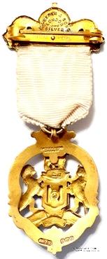 Знак RMIG 1924. STEWARD ROYAL MASONIC INSTITUTION FOR GIRLS – Королевский Масонский институт для девочек.